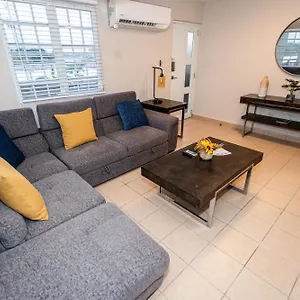 Luxury Retreat With Private Jacuzzi And Mountain Views Free Parking Apartment